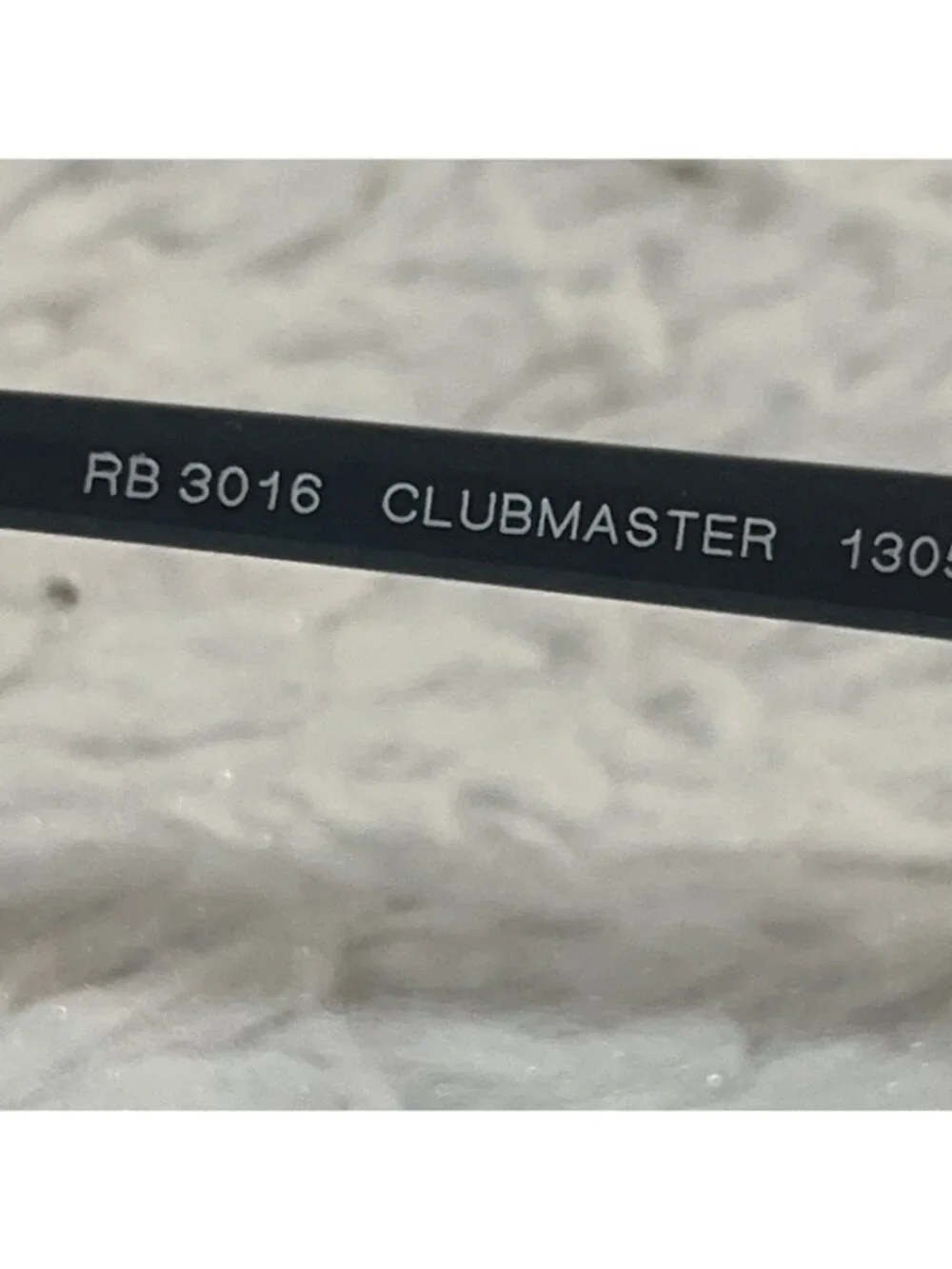 Ray-Ban RB3016 Clubmaster Polarized Sunglasses Black 1305 B1 51. 21 145 - Picture 7 of 10